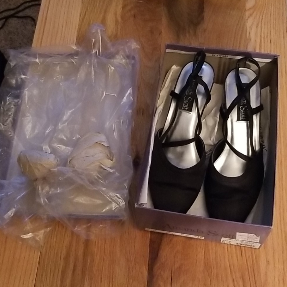 Amanda Scott Heels Black